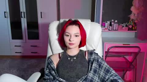 Snapshot of ellales chatting on September 21, 10:52 am ellales online show from September 21, 10:52 am