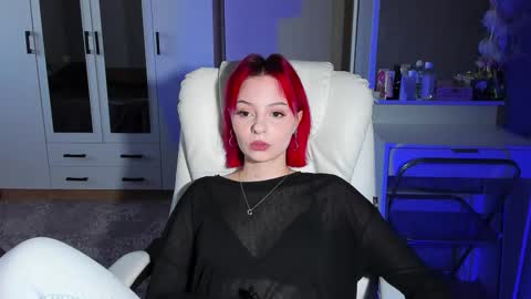 Snapshot of ellales chatting on October 8, 9:37 am ellales online show from October 8, 9:37 am