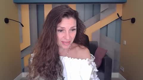 EllaLongs online show from September 16, 11:56 am