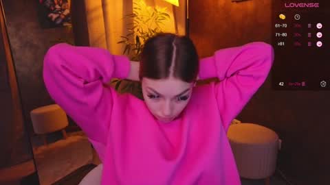 ellamilla online show from January 5, 5:20 am