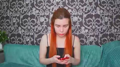 EllaNuar online show from December 22, 5:36 am