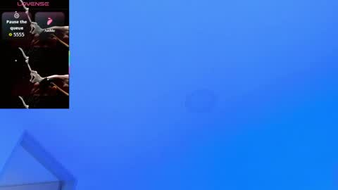 ellarosee_ online show from April 17, 6:43 pm