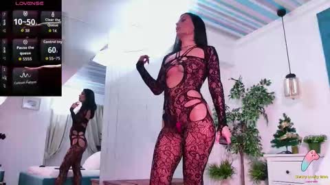 Ella online show from December 21, 5:14 am