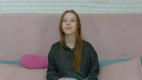 Snapshot of ellenbush chatting on September 29, 6:12 am EllenBush online show from September 29, 6:12 am