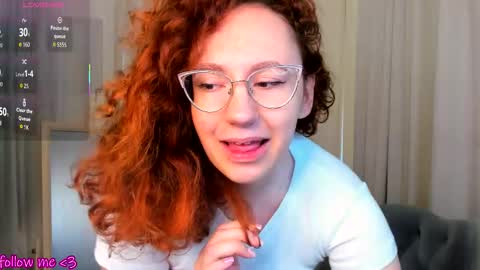 Snapshot of ellie_coy_ chatting on September 20, 7:33 am Ellie online show from September 20, 7:33 am