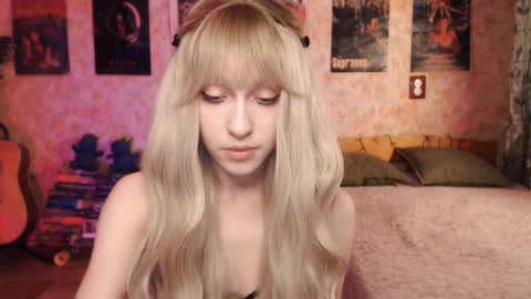ellie_friendly online show from March 2, 11:09 pm