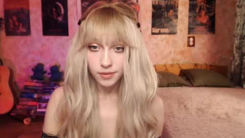 ellie_friendly online show from March 5, 12:16 am
