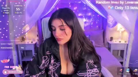 Snapshot of ellie_jhonson_ chatting on February 23, 2:46 pm  Ellie Jhonson  online show from February 23, 2:46 pm