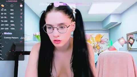 Snapshot of ellie_magic chatting on September 27, 12:25 pm ellie_magic online show from September 27, 12:25 pm