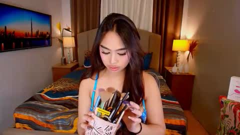 ellie online show from September 10, 9:27 pm