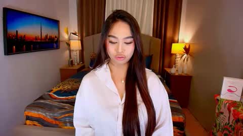 ellie online show from September 16, 7:06 pm