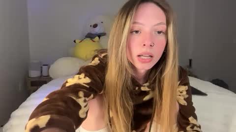 ellie online show from February 3, 3:15 am