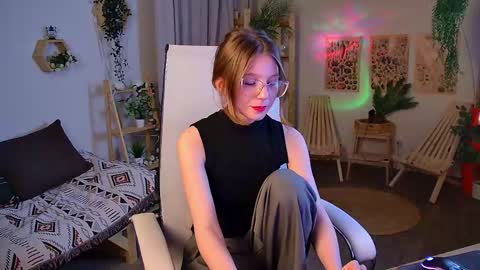 Elli online show from March 24, 11:05 am