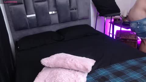 Snapshot of elliot_stone18 chatting on October 22, 5:32 am Elliot Fit online show from October 22, 5:32 am