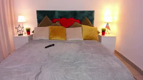 elliup online show from March 26, 4:23 pm