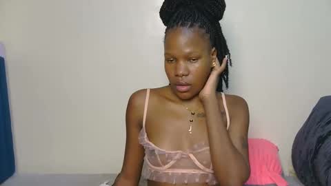 elllanna online show from December 5, 10:40 pm