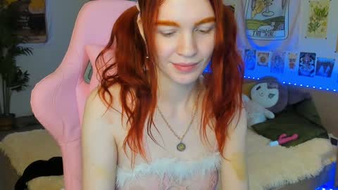 Elly     Fansly  online show from December 16, 9:14 am