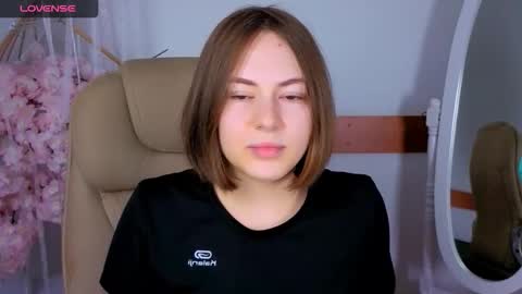 elma_lily online show from October 24, 7:20 am