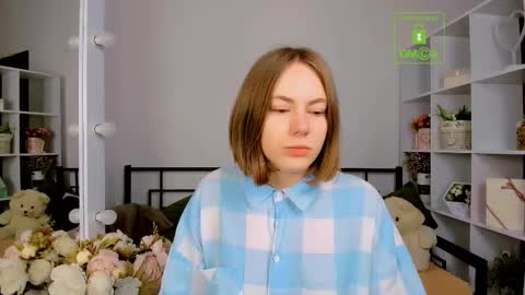 elma_lily online show from December 1, 6:55 am