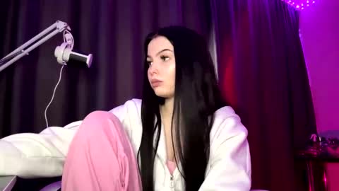 Tiny online show from February 9, 7:56 am