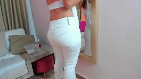 EloiseQuinn online show from March 5, 12:33 pm