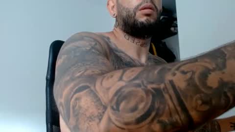 Snapshot of elosocazador chatting on February 25, 12:49 pm elosocazador online show from February 25, 12:49 pm