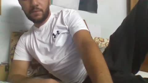 Snapshot of elphotographermedo chatting on October 15, 5:47 pm Mr.M online show from October 15, 5:47 pm