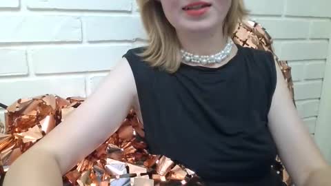 Snapshot of elsamartinez22 chatting on October 22, 5:47 pm ElsaMartinez22 online show from October 22, 5:47 pm