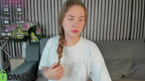 Snapshot of elsie_cutties chatting on October 4, 1:25 am Elsie online show from October 4, 1:25 am