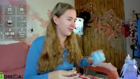 Snapshot of elsie_cutties chatting on October 17, 1:20 am Elsie online show from October 17, 1:20 am