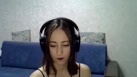 elvinacaraway online show from October 21, 8:52 am