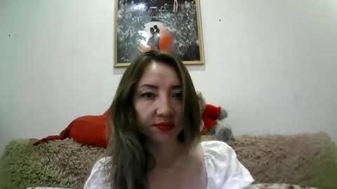 Snapshot of elvinasweet chatting on October 27, 6:02 am ElvinaSweet online show from October 27, 6:02 am