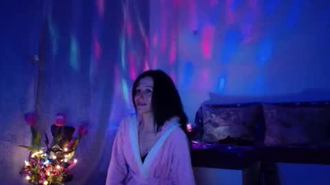 Elisa online show from March 2, 1:15 am