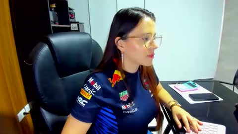 Estefany Martinez Acua INSTAGRAM ema 04oficial online show from December 18, 9:43 pm