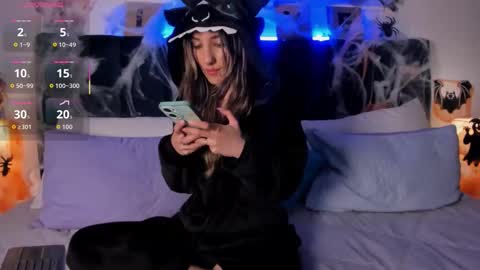 Snapshot of ema_porcaroli chatting on October 20, 8:36 pm Ema online show from October 20, 8:36 pm