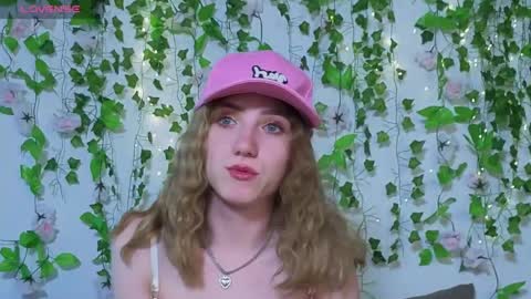 Emma online show from May 9, 9:10 pm