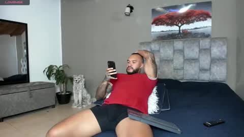 Snapshot of emanuelspencer chatting on February 11, 2:57 pm emanuelspencer online show from February 11, 2:57 pm