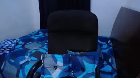 Snapshot of ember_wanda_ chatting on January 28, 9:50 pm Ember and Wanda online show from January 28, 9:50 pm