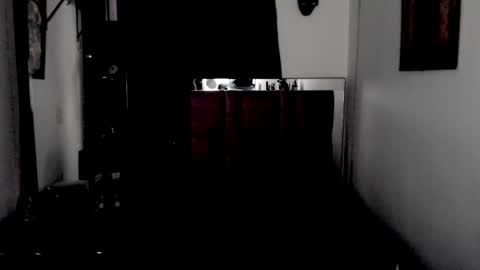 Emerald Black online show from December 15, 4:30 am