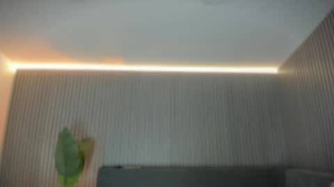 emelie_89 online show from March 30, 12:27 pm