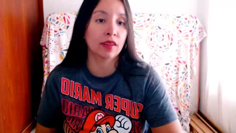 Snapshot of emely_sexx chatting on February 27, 7:15 pm emely_sexx online show from February 27, 7:15 pm