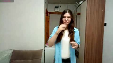 Snapshot of emelysimonson chatting on October 12, 2:31 pm Stacy online show from October 12, 2:31 pm