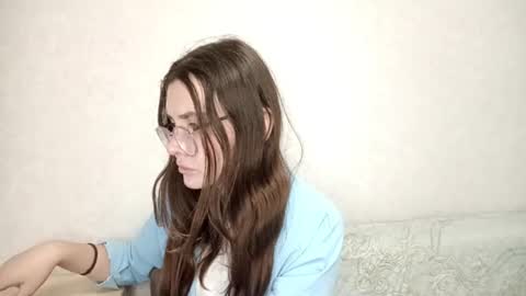 Snapshot of emelysimonson chatting on October 18, 3:38 pm Stacy online show from October 18, 3:38 pm