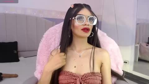 Danna online show from November 22, 3:49 am