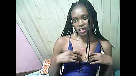 Emerence9794 online show from May 2, 8:20 am