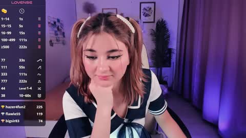 Snapshot of emi_joy chatting on February 6, 1:05 am Emily follow me online show from February 6, 1:05 am