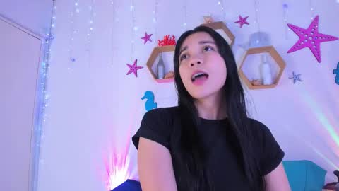 Snapshot of emiily_parkerr chatting on October 10, 3:23 am Emily online show from October 10, 3:23 am