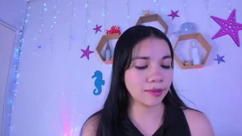 Snapshot of emiily_parkerr chatting on September 26, 3:25 am Emily online show from September 26, 3:25 am