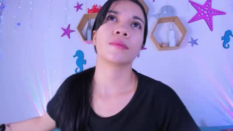 Snapshot of emiily_parkerr chatting on September 25, 3:24 am Emily online show from September 25, 3:24 am