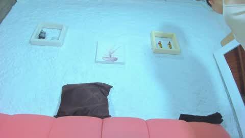Emily online show from January 28, 12:00 pm
